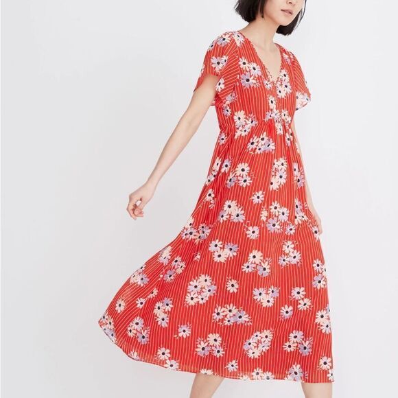 Madewell Dresses & Skirts - Madewell Scalloped Flutter-Sleeve Midi Dress in Daisy Society 12 red